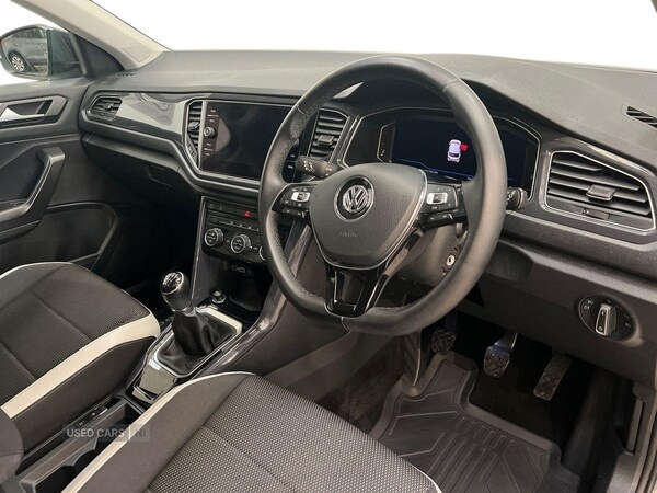 Used Volkswagen T-Roc 2019 for sale - 76123209: Photo 6