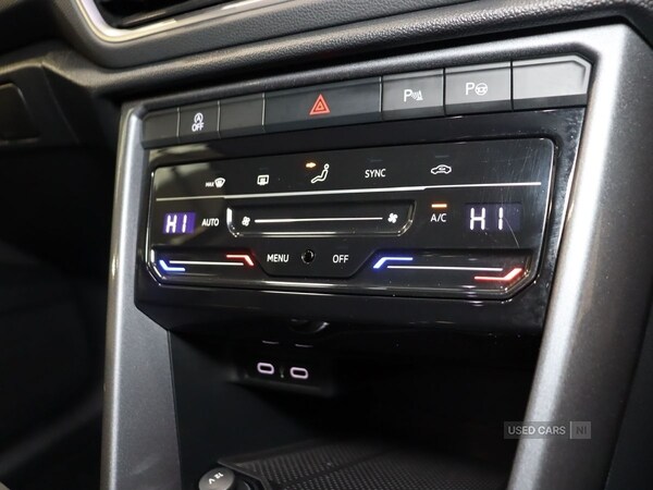 Used Volkswagen T-Roc 2022 for sale - 76513924: Photo 28