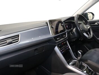 Used Volkswagen T-Roc 2022 for sale - 76513924: Photo