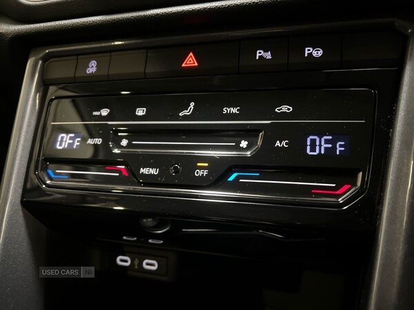 Used Volkswagen T-Roc 2024 for sale - 77230835: Photo 27