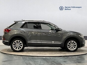 Used Volkswagen T-Roc 2024 for sale - 77230835: Photo