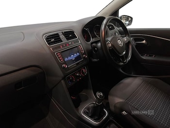 Used Volkswagen Polo 2017 for sale - 78276811: Photo