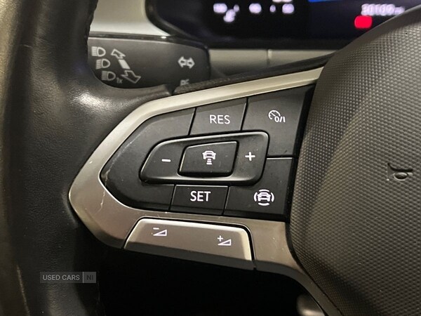 Used Volkswagen T-Roc 2023 for sale - 76850621: Photo 17