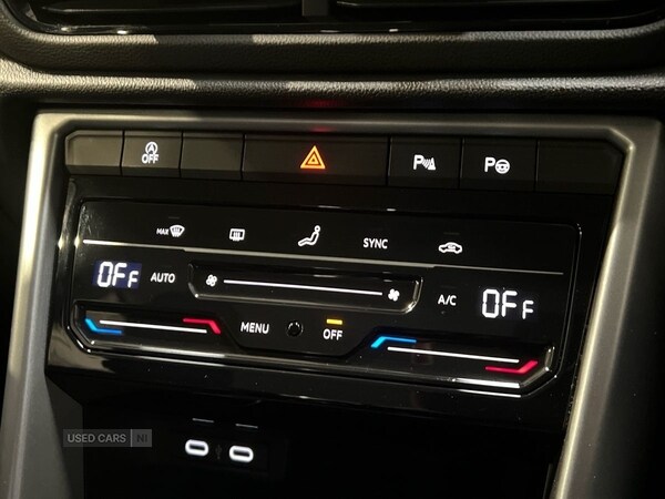 Used Volkswagen T-Roc 2023 for sale - 76850621: Photo 28