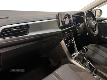 Used Volkswagen T-Roc 2023 for sale - 76850621: Photo