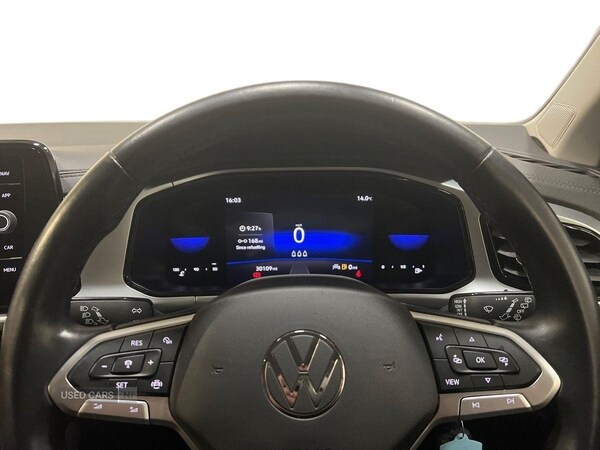 Used Volkswagen T-Roc 2023 for sale - 76850621: Photo 8