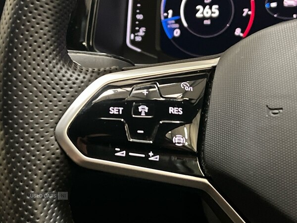 Used Volkswagen T-Roc 2023 for sale - 76621221: Photo 17