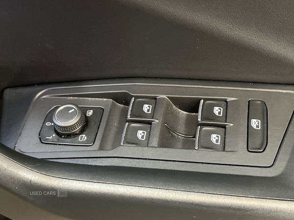 Used Volkswagen T-Roc 2023 for sale - 76621221: Photo 29