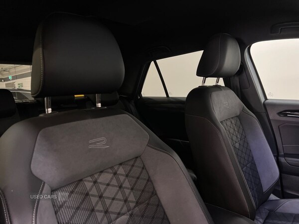 Used Volkswagen T-Roc 2023 for sale - 76621221: Photo 31