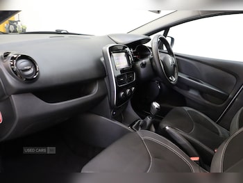 Used Renault Clio 2018 for sale - 75372236: Photo