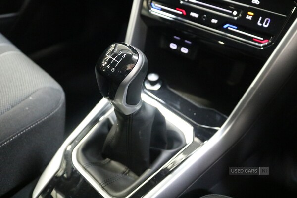 Used Volkswagen T-Roc 2024 for sale - 76271304: Photo 15