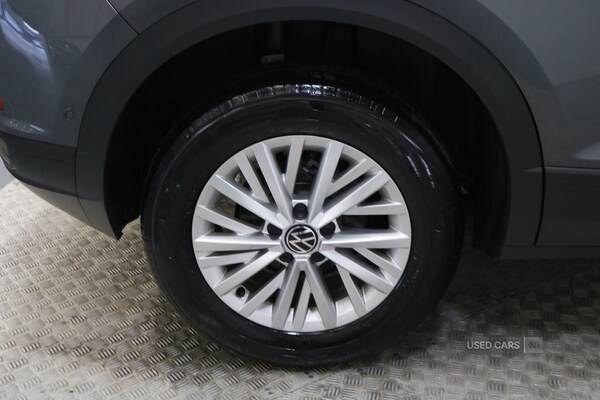 Used Volkswagen T-Roc 2024 for sale - 76271304: Photo 30