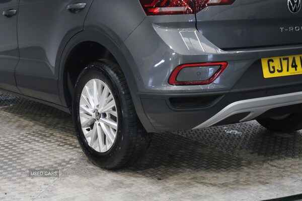Used Volkswagen T-Roc 2024 for sale - 76271304: Photo 8