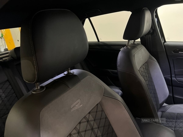 Used Volkswagen T-Roc 2023 for sale - 76937054: Photo 31