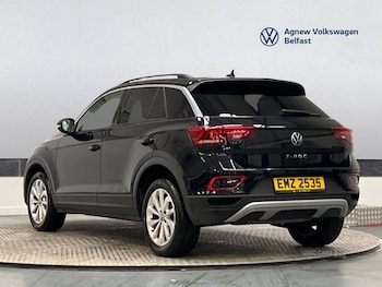 Used Volkswagen T-Roc 2024 for sale - 79122077: Photo