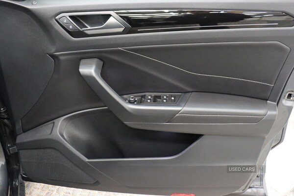 Used Volkswagen T-Roc 2025 for sale - 75327647: Photo 15