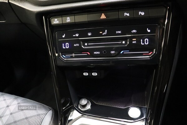 Used Volkswagen T-Roc 2025 for sale - 75327647: Photo 23