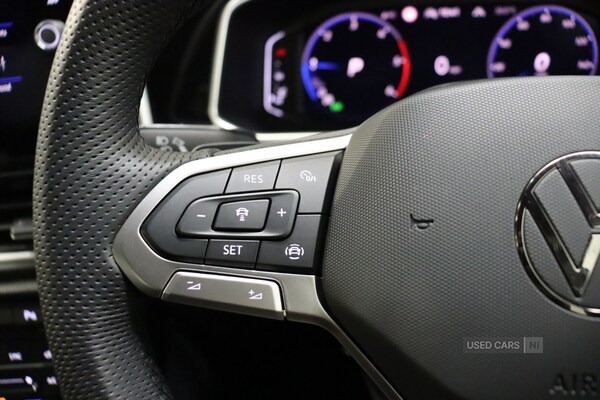 Used Volkswagen T-Roc 2025 for sale - 75327647: Photo 35