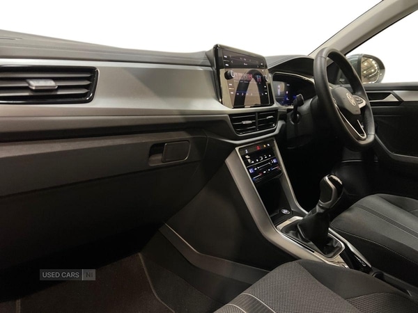 Used Volkswagen T-Roc 2025 for sale - 77217953: Photo 2