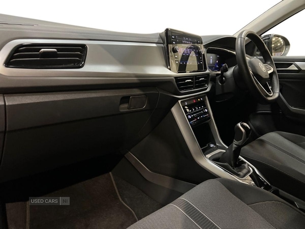 Used Volkswagen T-Roc 2024 for sale - 77217757: Photo 2