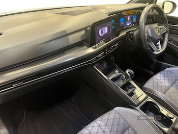 Used Volkswagen Golf 2022 for sale - 76937106: Photo