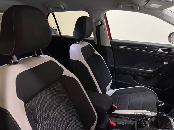 Used Volkswagen T-Roc 2018 for sale - 76936931: Photo 27