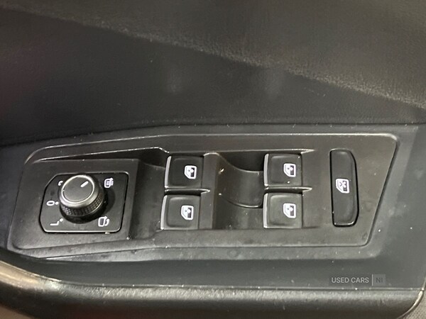 Used Volkswagen T-Roc 2018 for sale - 76936931: Photo 29