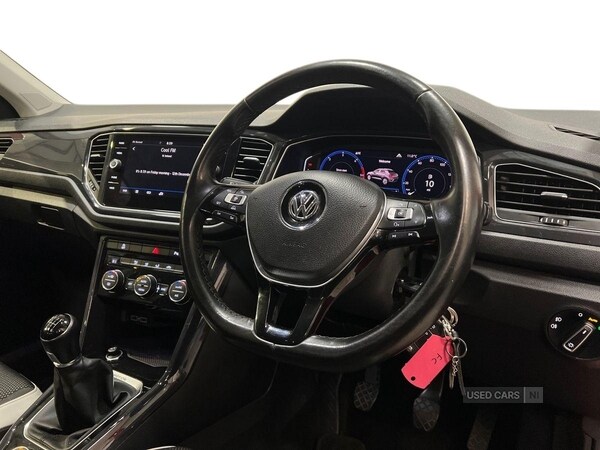 Used Volkswagen T-Roc 2018 for sale - 76936931: Photo 6