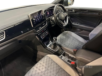 Used Volkswagen T-Roc 2022 for sale - 77315755: Photo