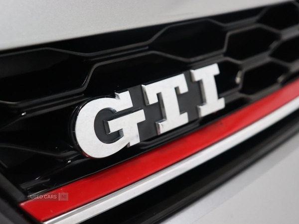 Used Volkswagen Golf 2018 for sale - 76500300: Photo 22