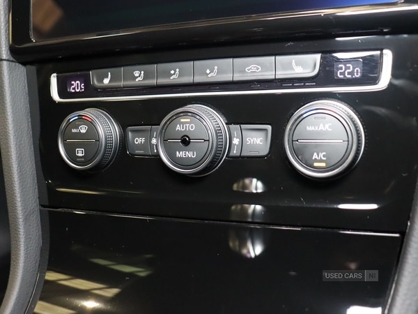 Used Volkswagen Golf 2018 for sale - 76500300: Photo 28