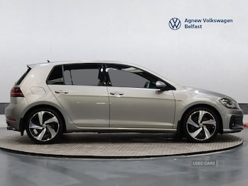 Used Volkswagen Golf 2018 for sale - 76500300: Photo