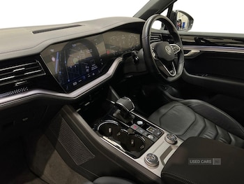 Used Volkswagen Touareg 2023 for sale - 78302392: Photo