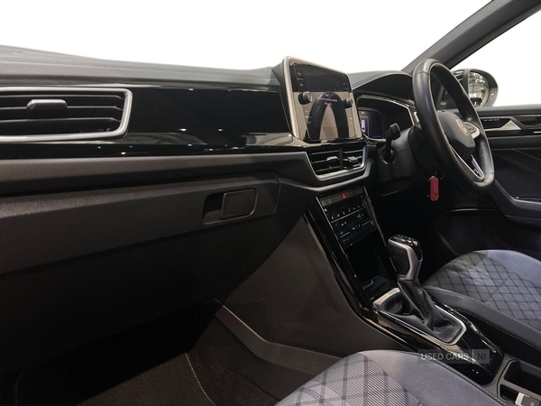 Used Volkswagen T-Roc 2024 for sale - 77770018: Photo 2