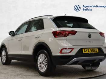 Used Volkswagen T-Roc 2023 for sale - 74852498: Photo
