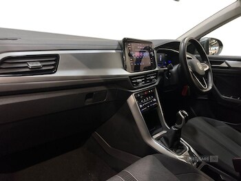 Used Volkswagen T-Roc 2024 for sale - 77217741: Photo