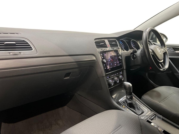 Used Volkswagen Golf 2020 for sale - 77626518: Photo 2