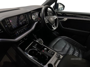 Used Volkswagen Touareg 2019 for sale - 79472520: Photo