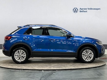 Used Volkswagen T-Roc 2024 for sale - 79122146: Photo
