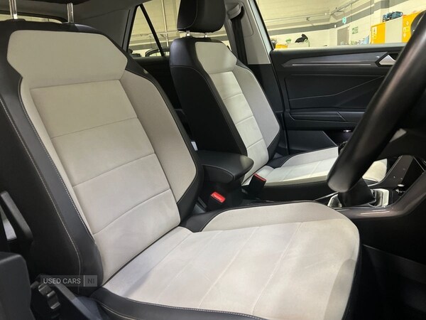 Used Volkswagen T-Roc 2022 for sale - 76825389: Photo 23