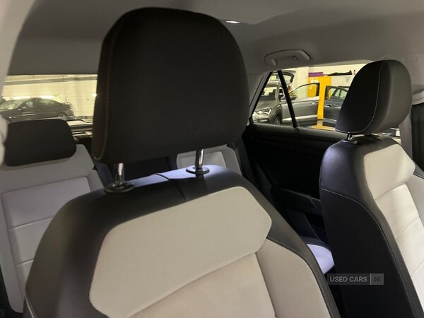 Used Volkswagen T-Roc 2022 for sale - 76825389: Photo 32