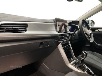 Used Volkswagen T-Roc 2024 for sale - 79442172: Photo