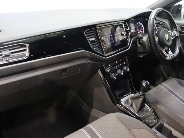 Used Volkswagen T-Roc 2021 for sale - 76359473: Photo 2