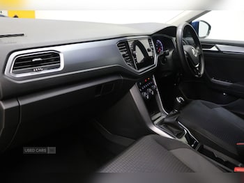 Used Volkswagen T-Roc 2021 for sale - 75950254: Photo