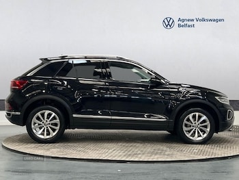 Used Volkswagen T-Roc 2024 for sale - 79192537: Photo