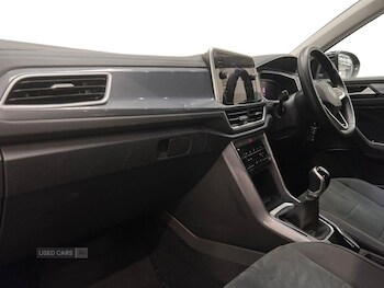 Used Volkswagen T-Roc 2024 for sale - 78649465: Photo