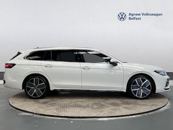 Used Volkswagen Passat 2024 for sale - 76095437: Photo 4