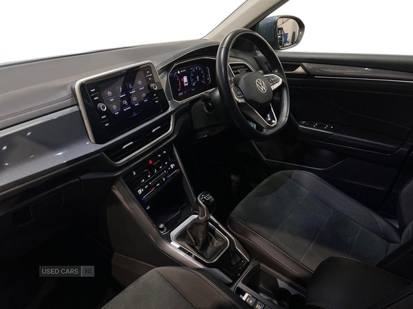Used Volkswagen T-Roc 2023 for sale - 78215368: Photo 2