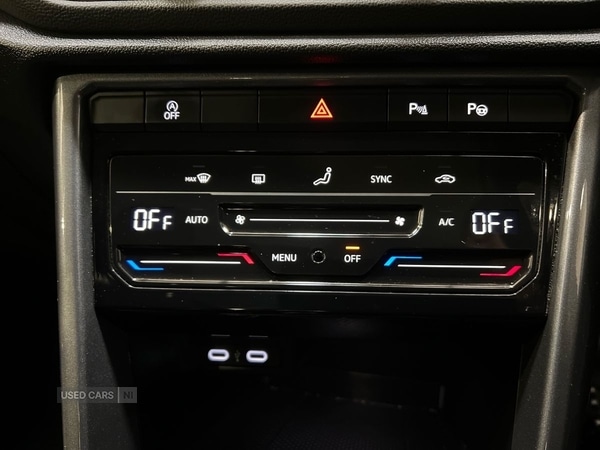 Used Volkswagen T-Roc 2023 for sale - 78215368: Photo 28