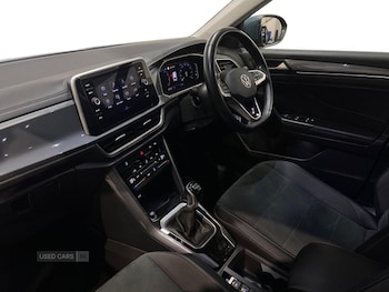 Used Volkswagen T-Roc 2023 for sale - 78215368: Photo